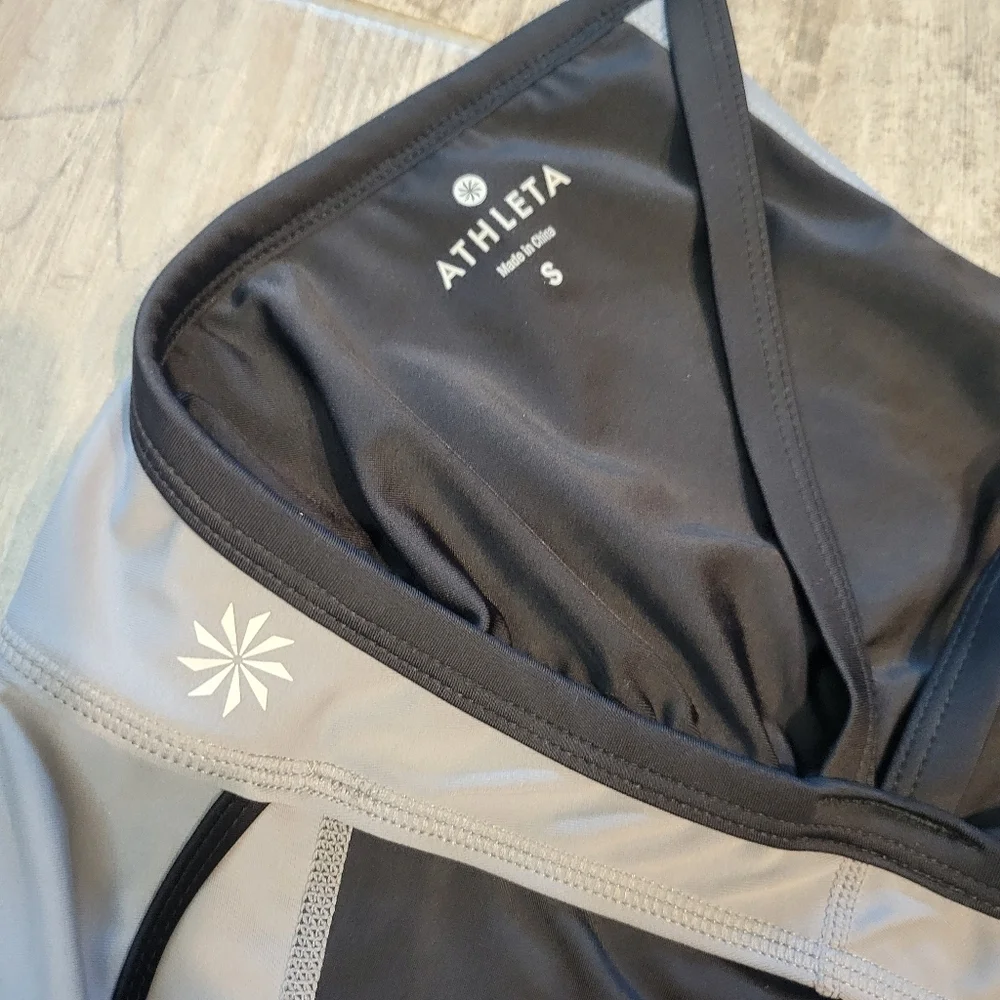 Athleta High Dive One Piece Black and Gray Women Swimsuit Size Small New